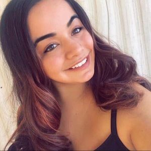 Meet your Posher, Arianna